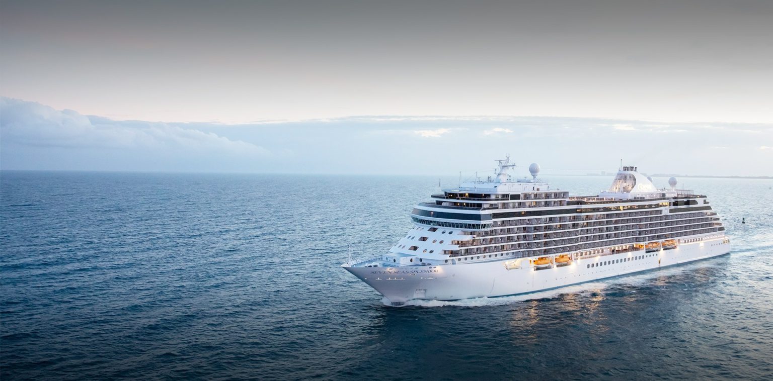 Seven Seas Splendor at sea
